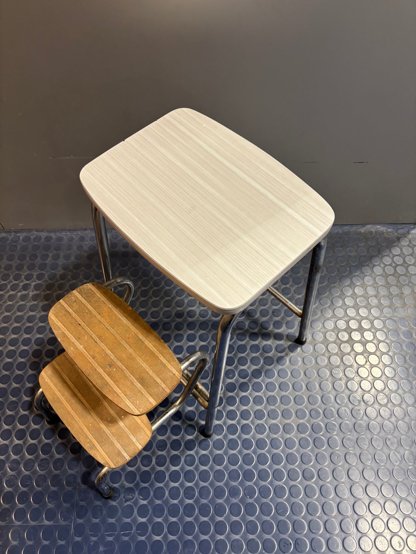 Escabeau Formica