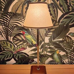 Lampe de table style NESSEN 70’S
