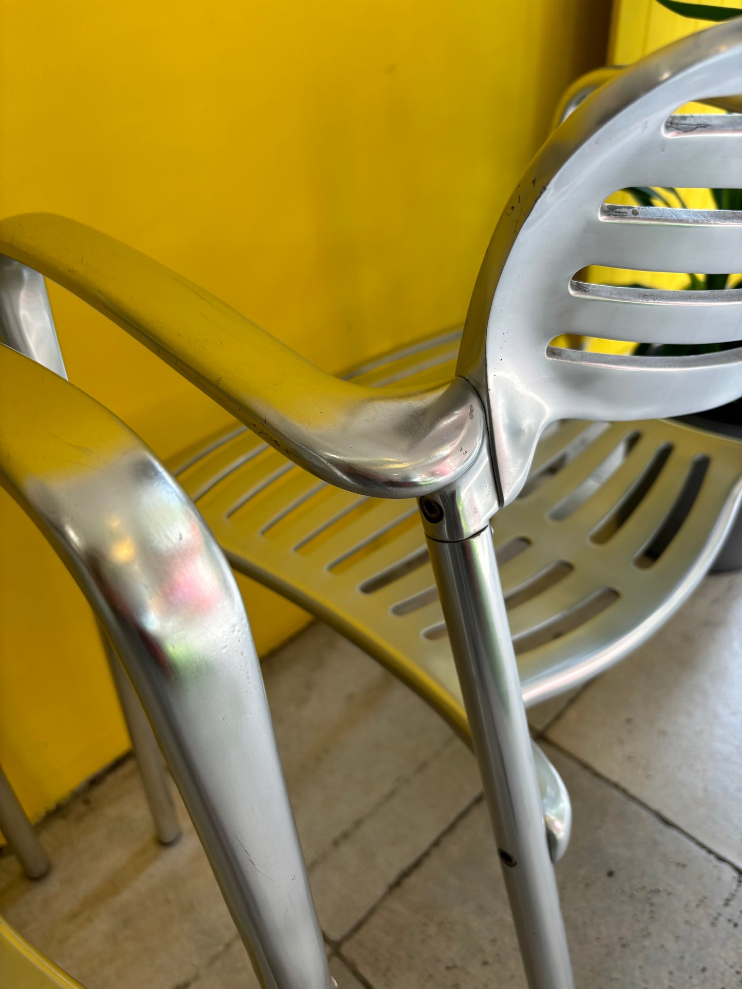 FAUTEUIL TOLEDO 1988
DESIGN JORGE PENSI
