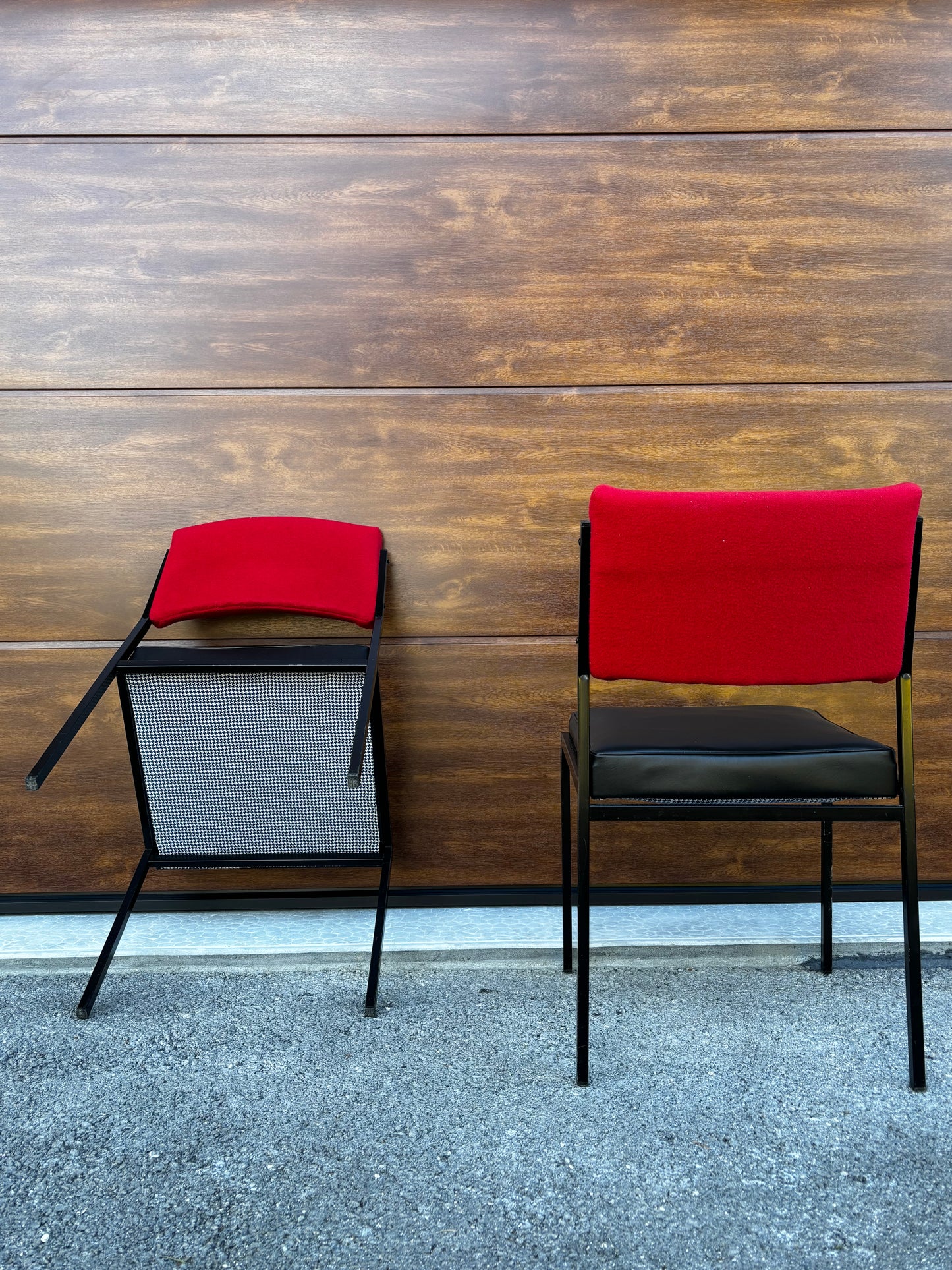 Fauteuil style Rudi par Pierre Guariche