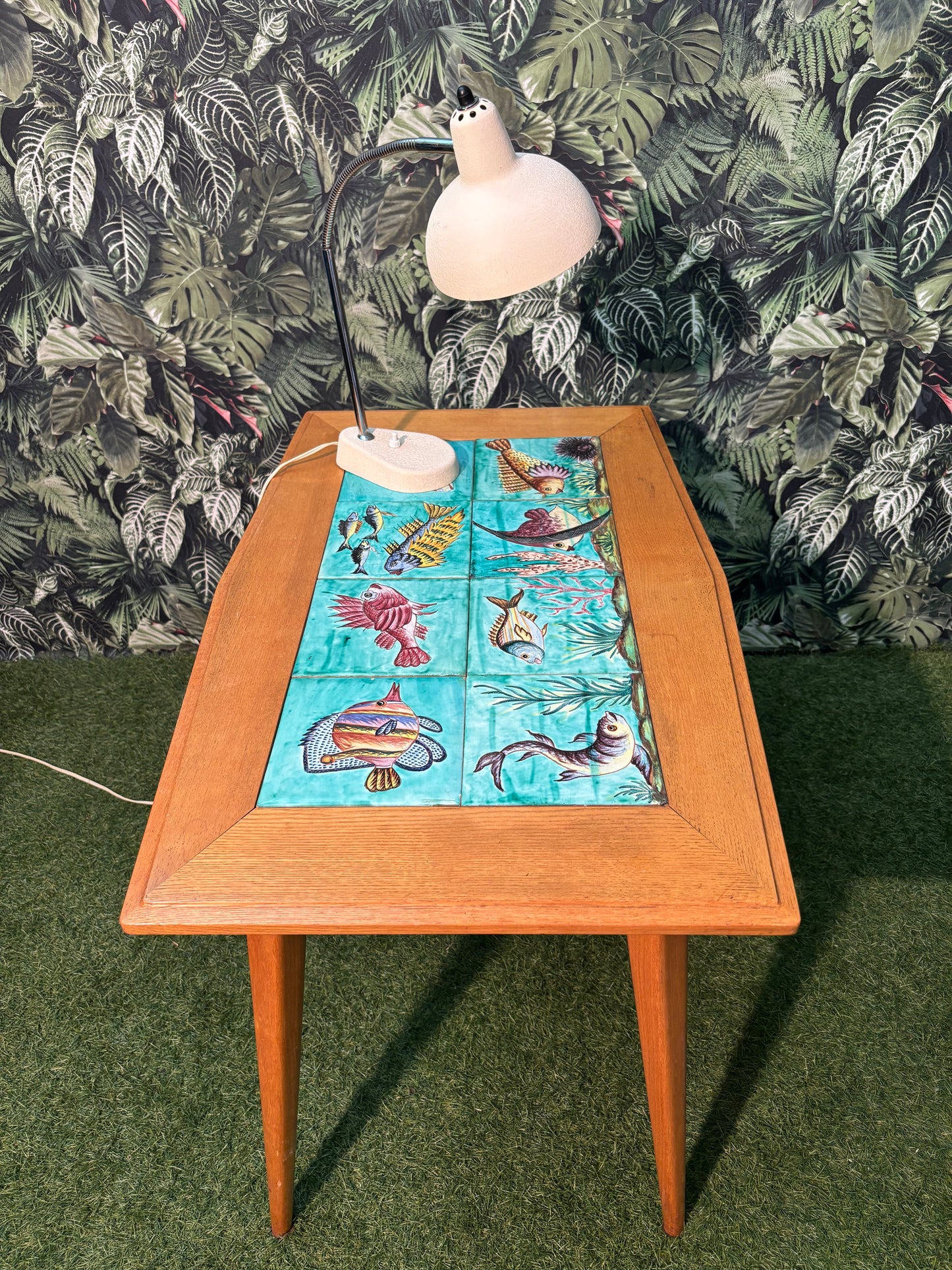 Table basse pieds compas
