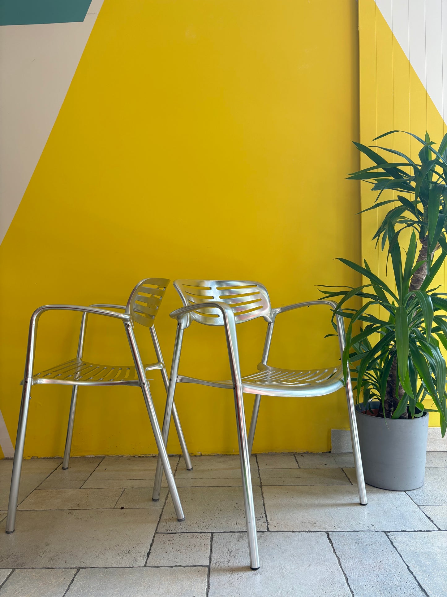 FAUTEUIL TOLEDO 1988
DESIGN JORGE PENSI