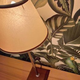 Lampe de table style NESSEN 70’S