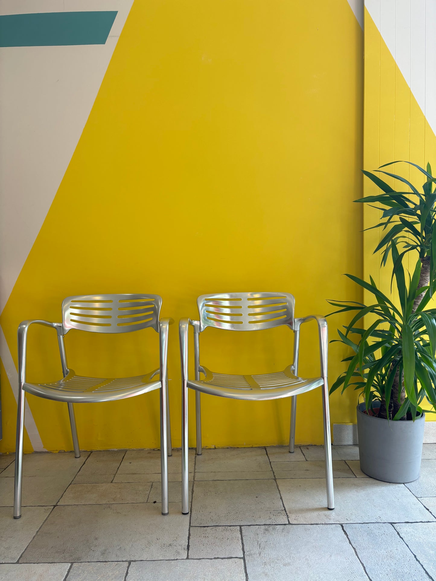 FAUTEUIL TOLEDO 1988
DESIGN JORGE PENSI