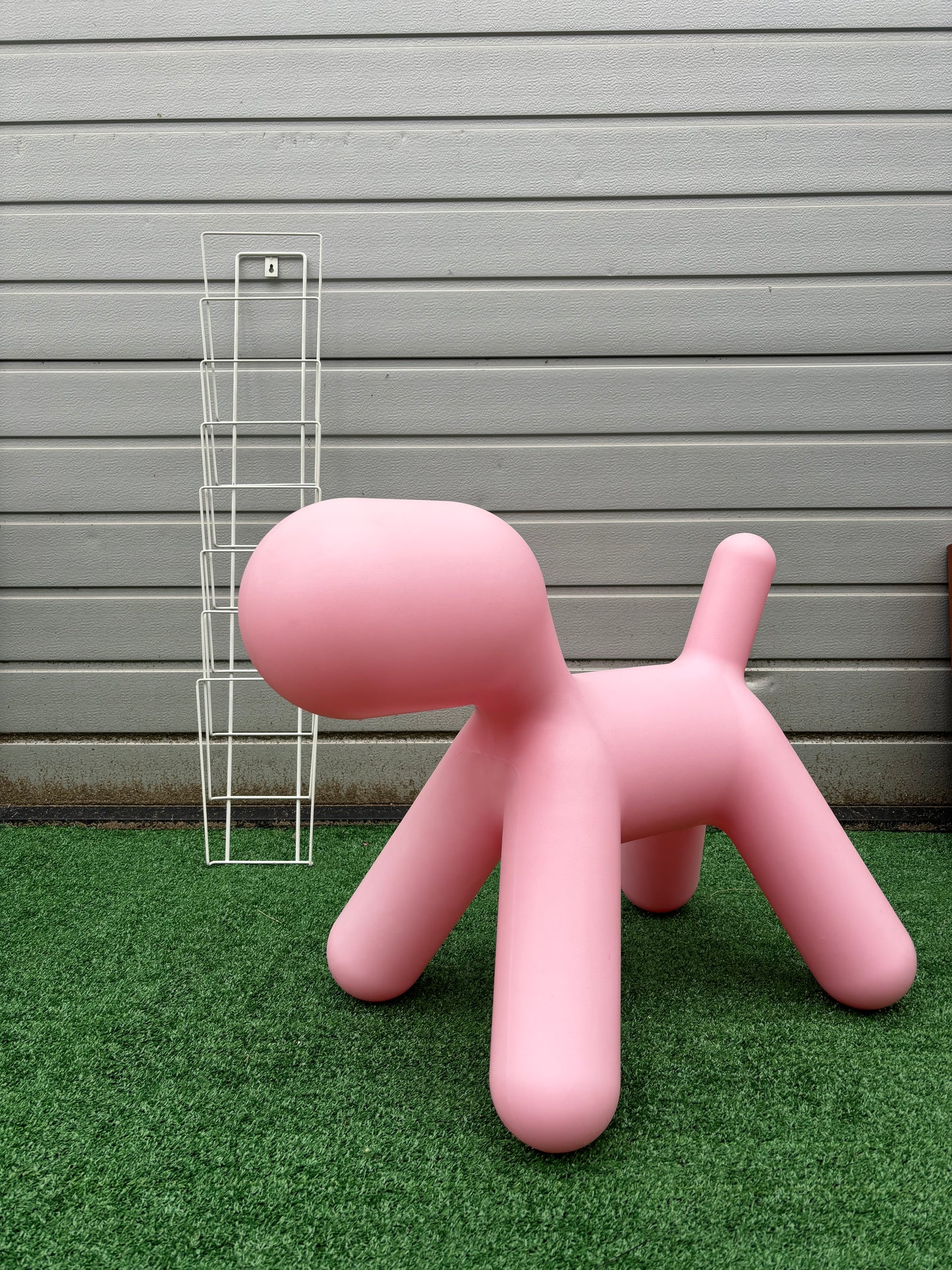Home sculpture Style EERO AARNIO. “Puppy”, Magis.