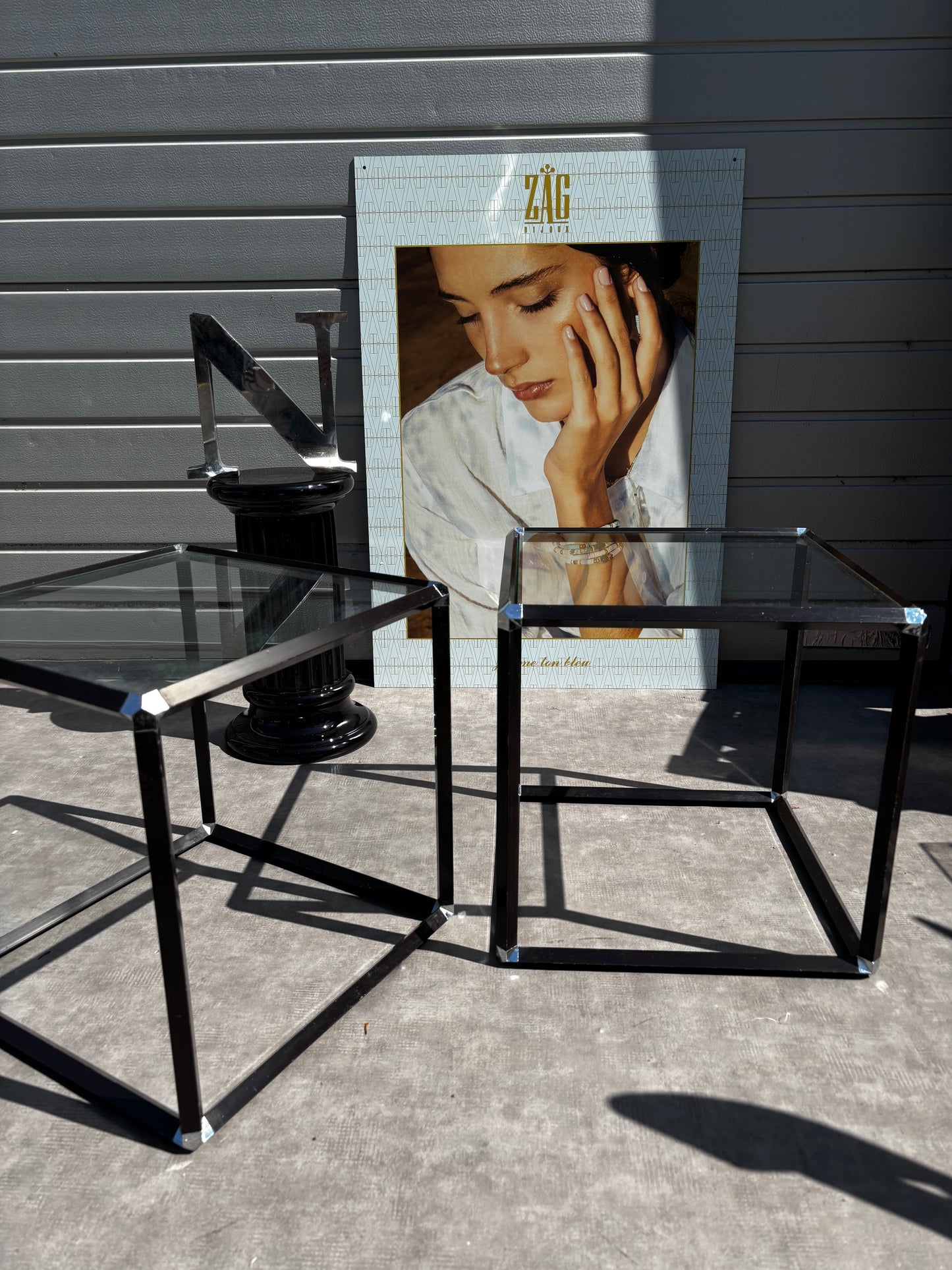 Table d’appoint biseautée 70’S