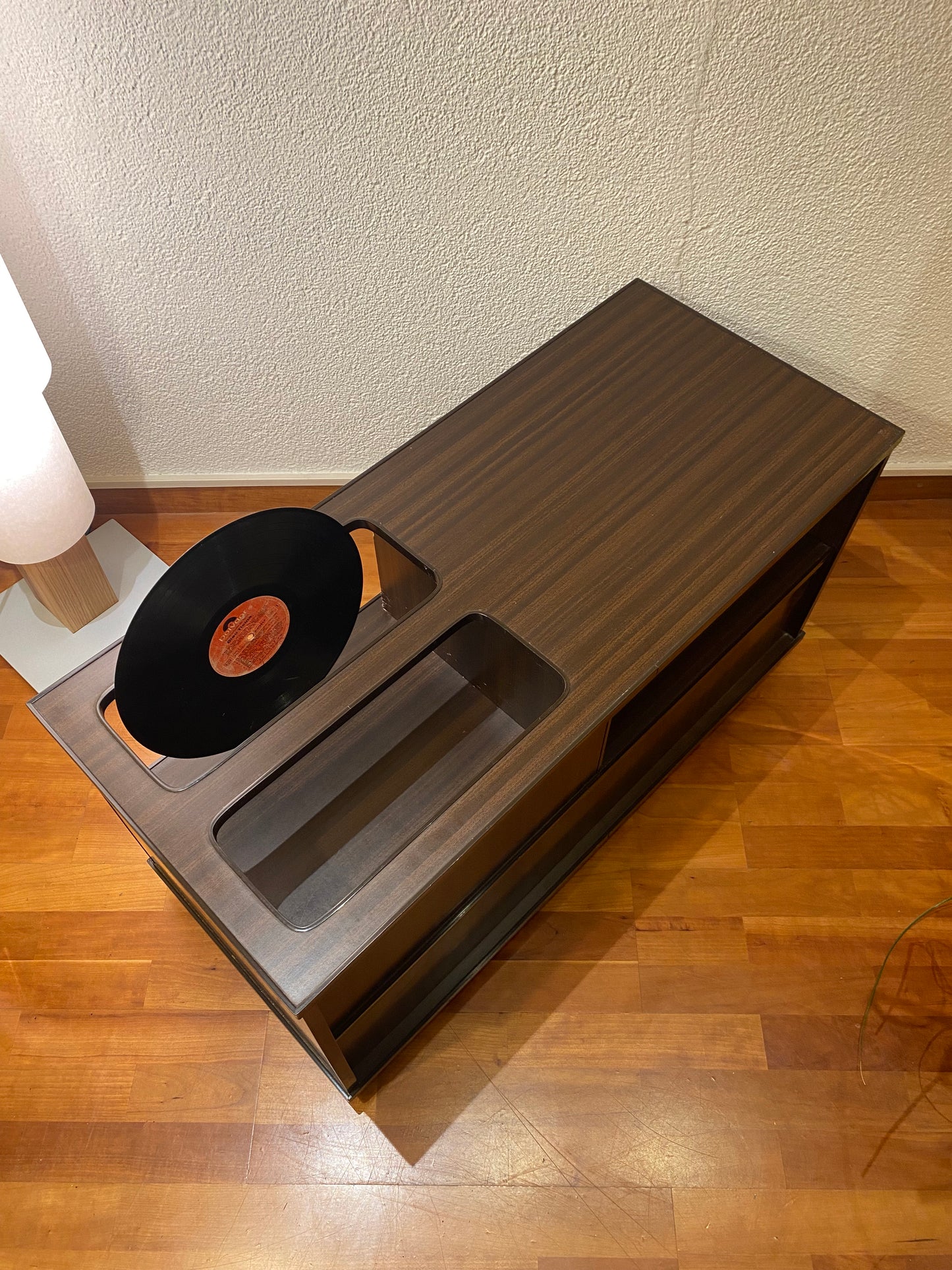 Meuble vinyles à roulettes 70'S