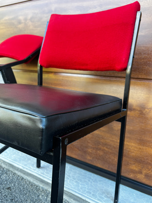 Fauteuil style Rudi par Pierre Guariche