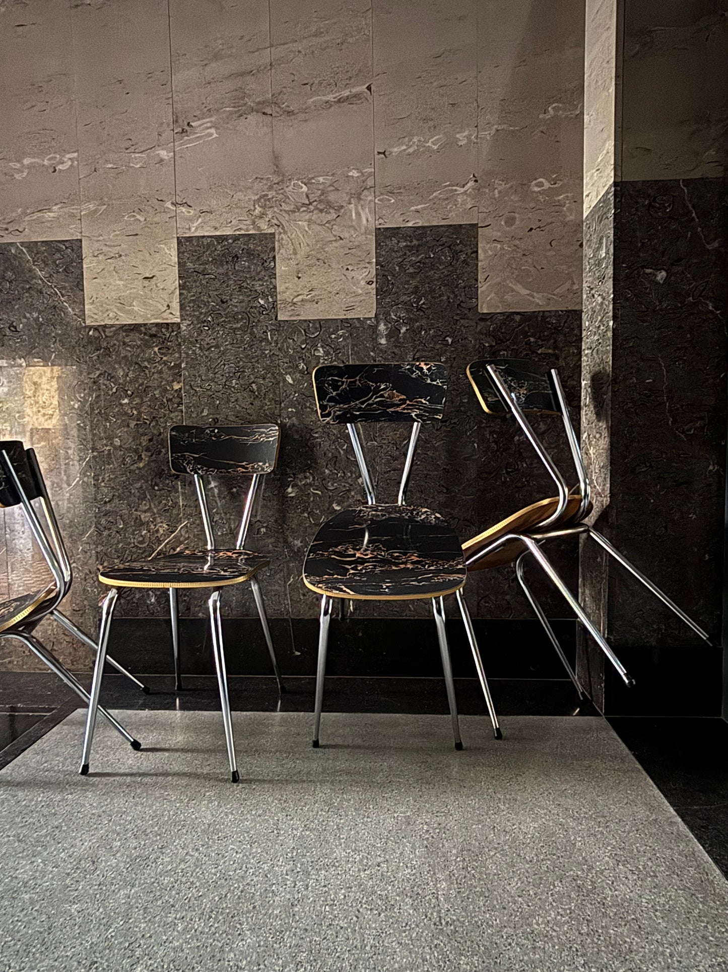 Chaise Black Marbrée